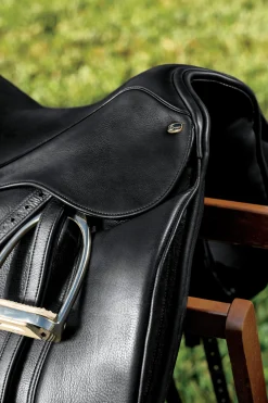 CUEROS SANTA CRUZ Circuit™ Premier Dressage Saddle- English Saddles