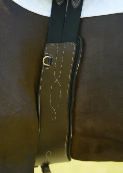 EQUIFIT ® Anatomical Jumper Girth with SheepsWool™ T-Foam Liner- Girths & Accessories