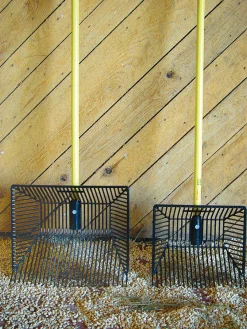 A-PLUS EQUINE Fine Tines™ Fork- Stable Hardware|Pitchforks