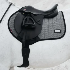 HORSE HEALTH TRADE LeMieux® Aspen Close Contact Saddle Pad- Close Contact Saddle Pads