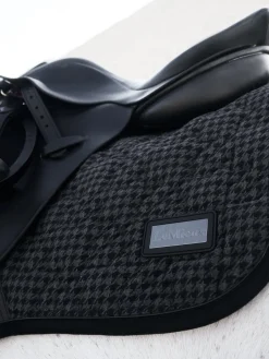 HORSE HEALTH TRADE LeMieux® Aspen Close Contact Saddle Pad- Close Contact Saddle Pads