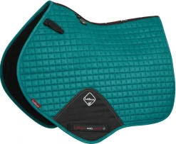 HORSE HEALTH TRADE LeMieux® Suede Close Contact Square Pad- Close Contact Saddle Pads
