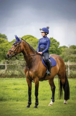 HORSE HEALTH TRADE LeMieux® Suede Close Contact Square Pad- Close Contact Saddle Pads